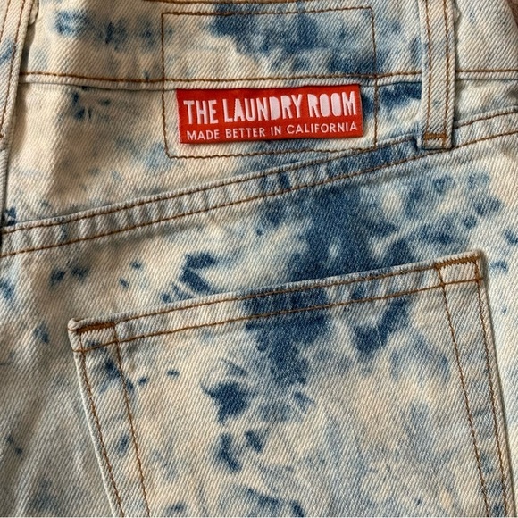 The Laundry Room Acid Washed CutOff Shorts Size 28 - Picture 10 of 12